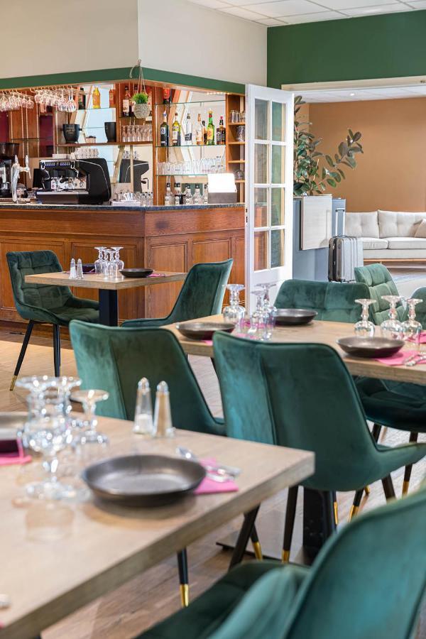Logis Hotel Restaurant L'Abri Blavozy Buitenkant foto